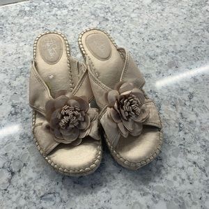 Life Stride Ivory Fabric Wedges